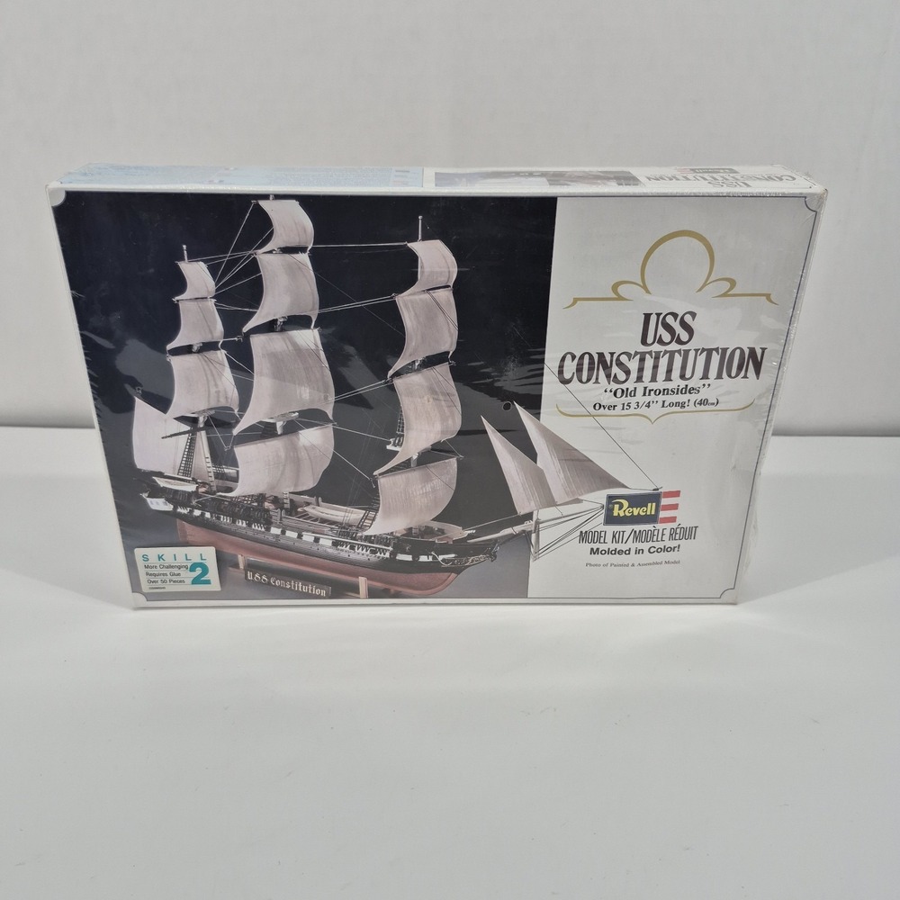 Revell 5404 USS Constitution Old Ironsides Model Kit New Sealed 1979 40cm VTG